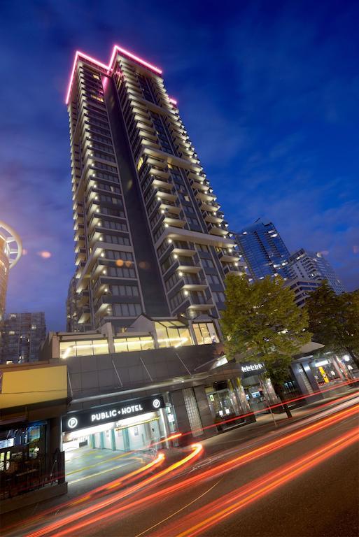 Blue Horizon Hotel Vancouver Exterior photo